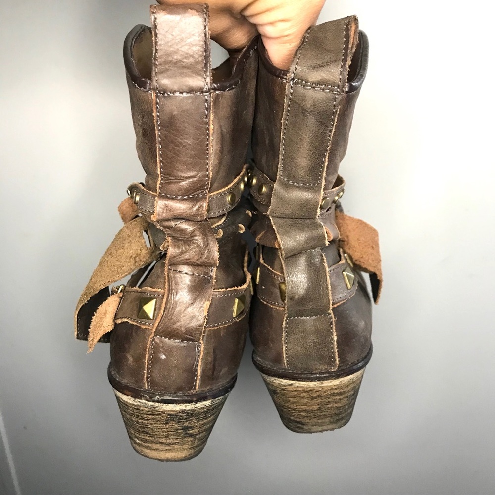 Steve Madden brown leather stud buckle boots - Picture 4 of 5